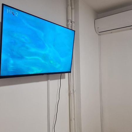Studio Apartman Luna Карловац Экстерьер фото